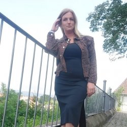 Elena 